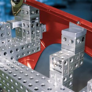 Alufix Classic components assembled using screw connectors, ideal for fixtures which will for instance be used for a long time or moved around a lot.